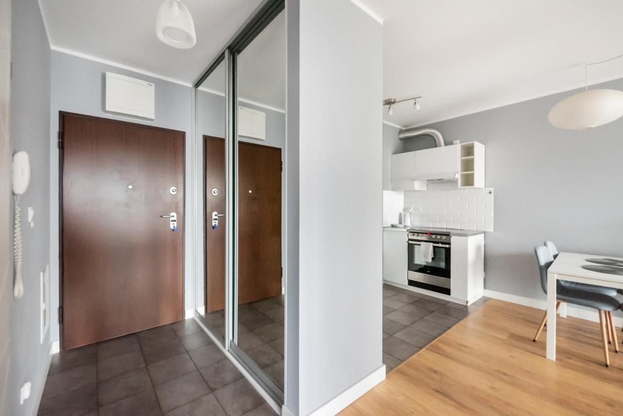 Metro Mlynow Silver Apartment Warschau Exterior foto
