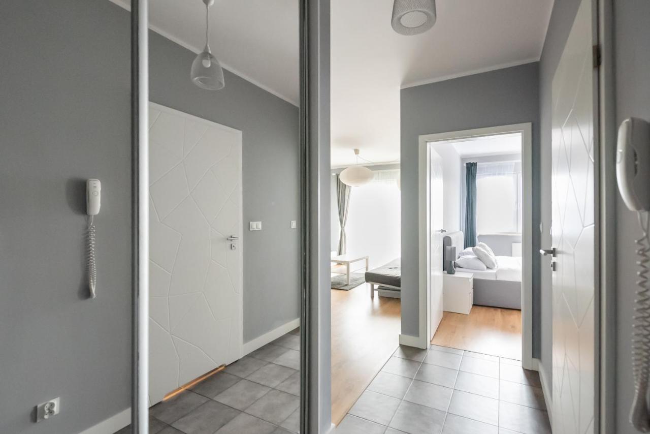 Metro Mlynow Silver Apartment Warschau Exterior foto